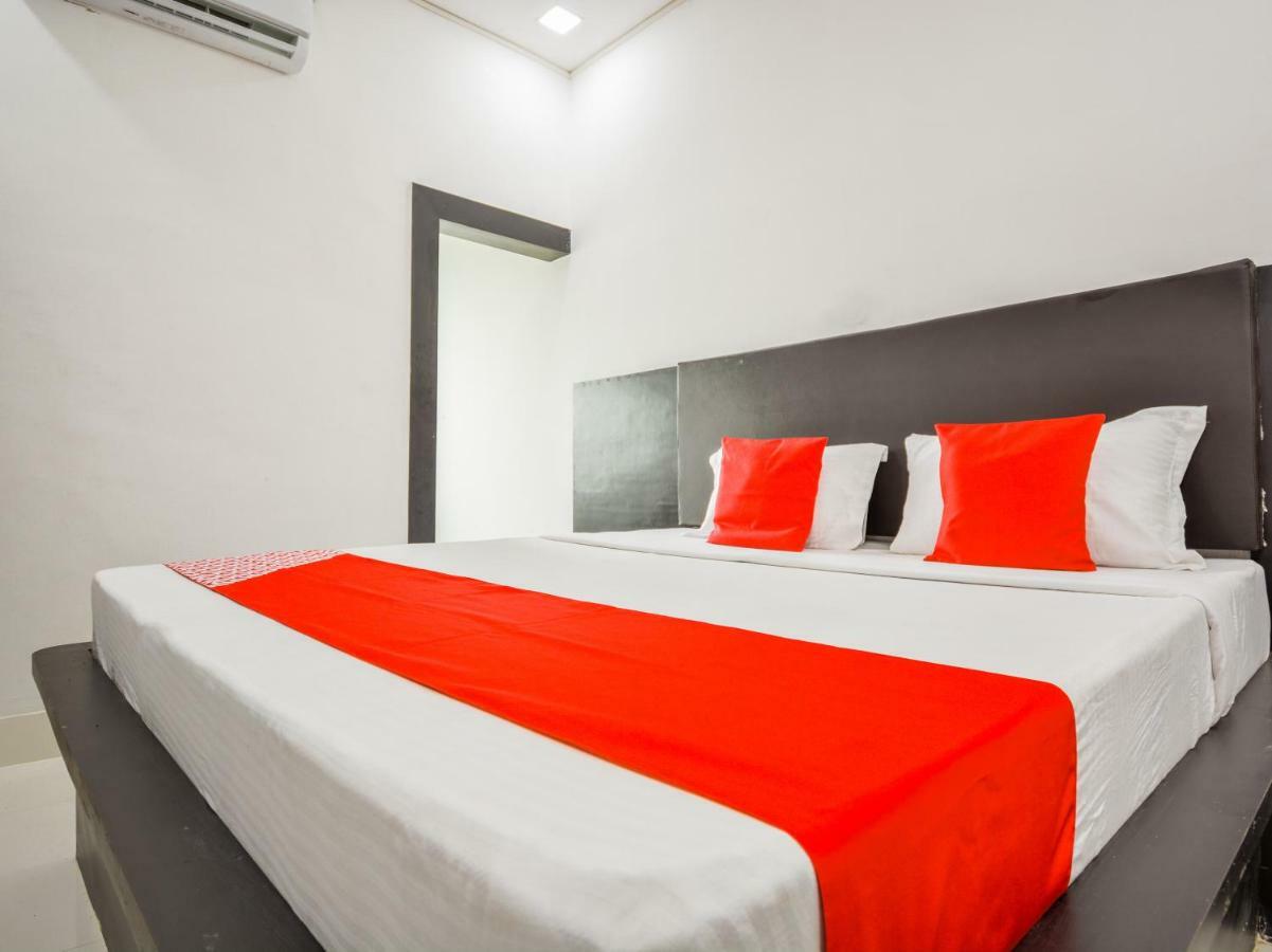 Oyo 43505 Hotel The White House Hisār Εξωτερικό φωτογραφία
