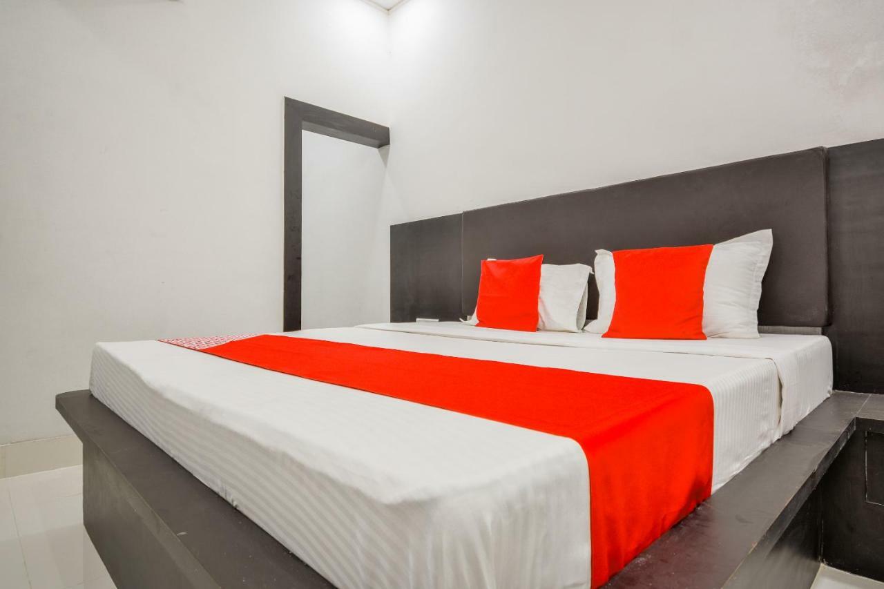 Oyo 43505 Hotel The White House Hisār Εξωτερικό φωτογραφία