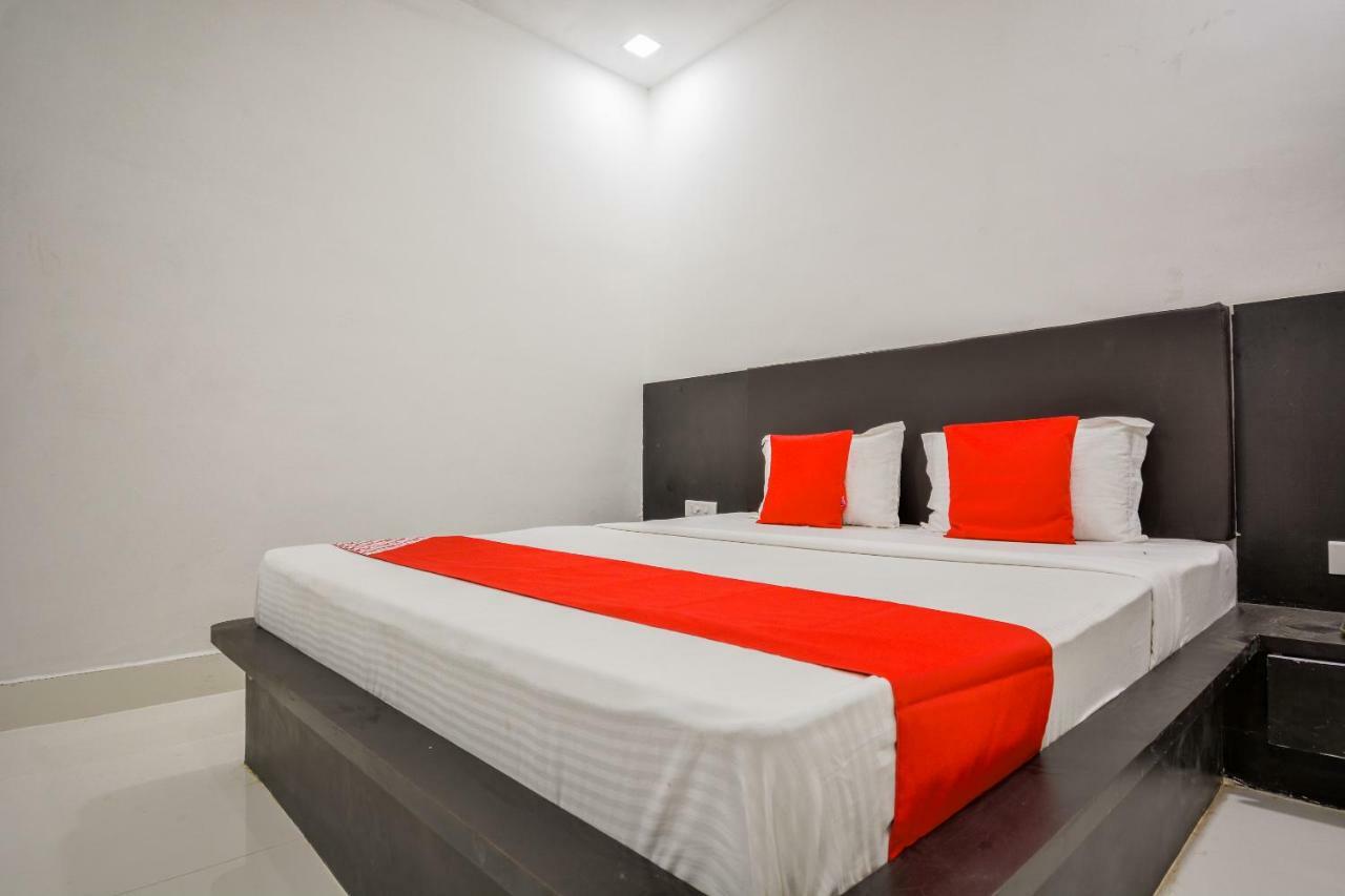Oyo 43505 Hotel The White House Hisār Εξωτερικό φωτογραφία