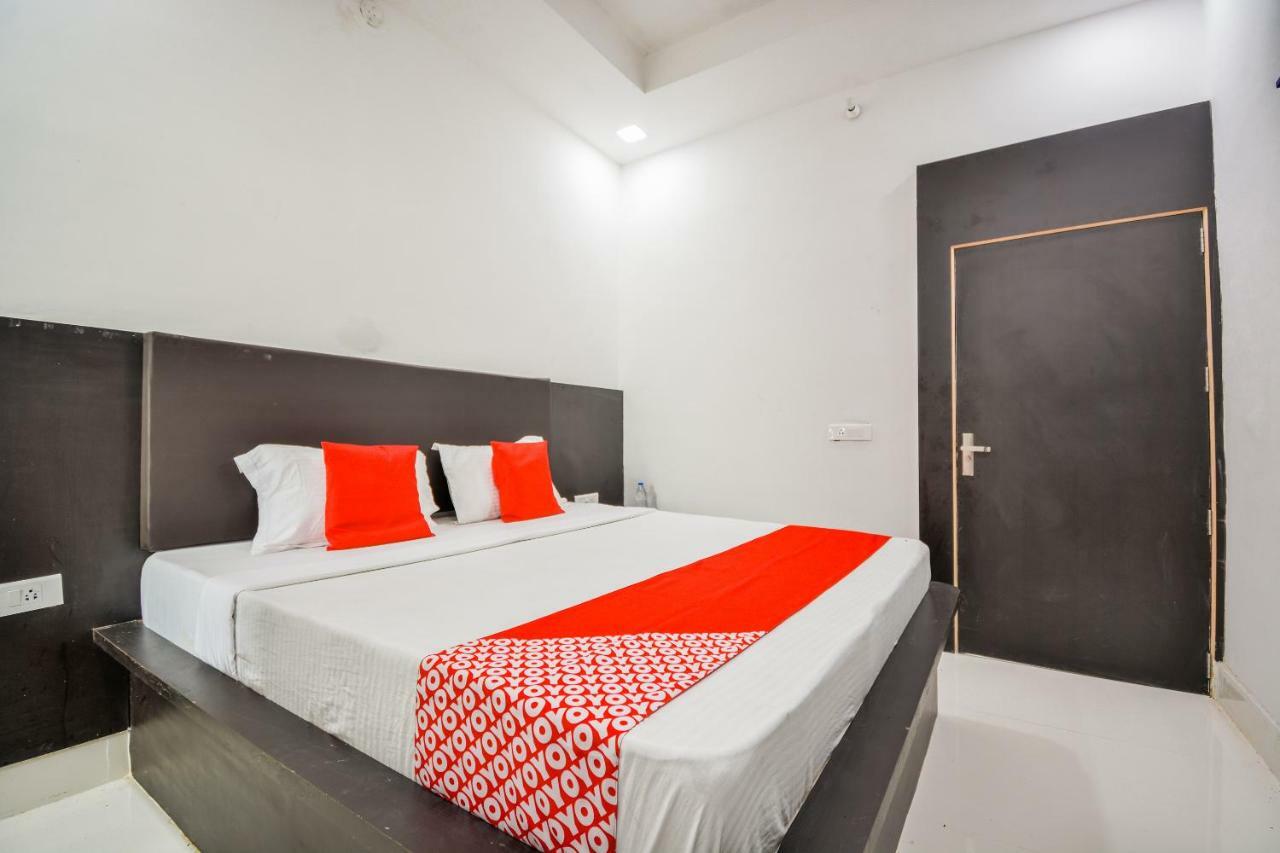 Oyo 43505 Hotel The White House Hisār Εξωτερικό φωτογραφία
