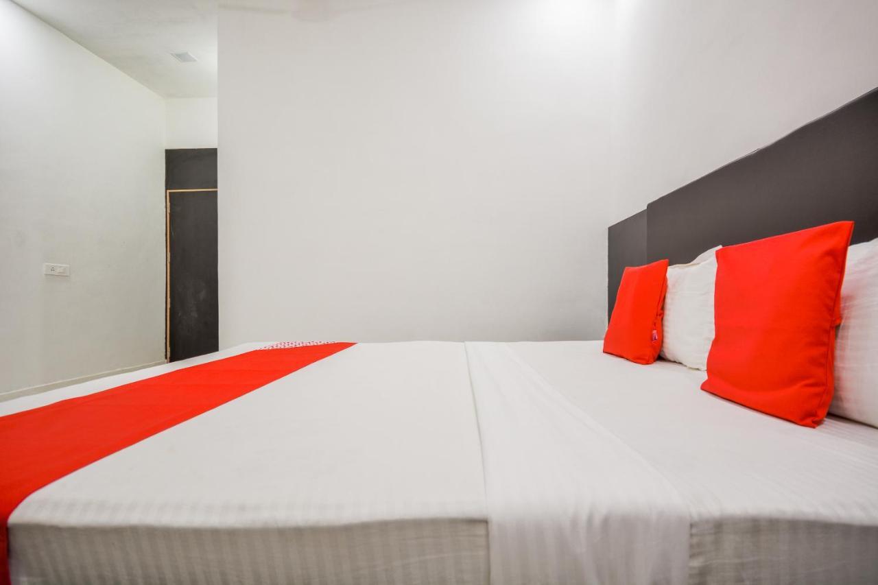 Oyo 43505 Hotel The White House Hisār Εξωτερικό φωτογραφία
